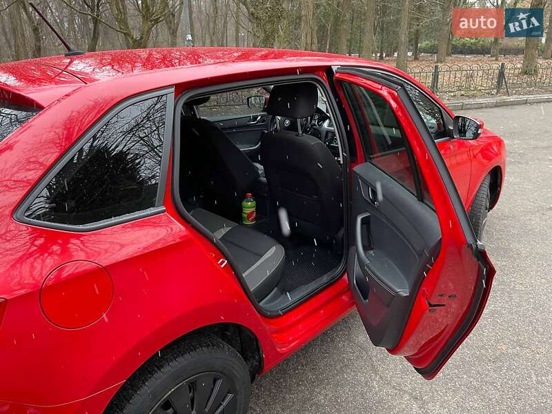Хэтчбек Skoda Spaceback 2016 в Нежине