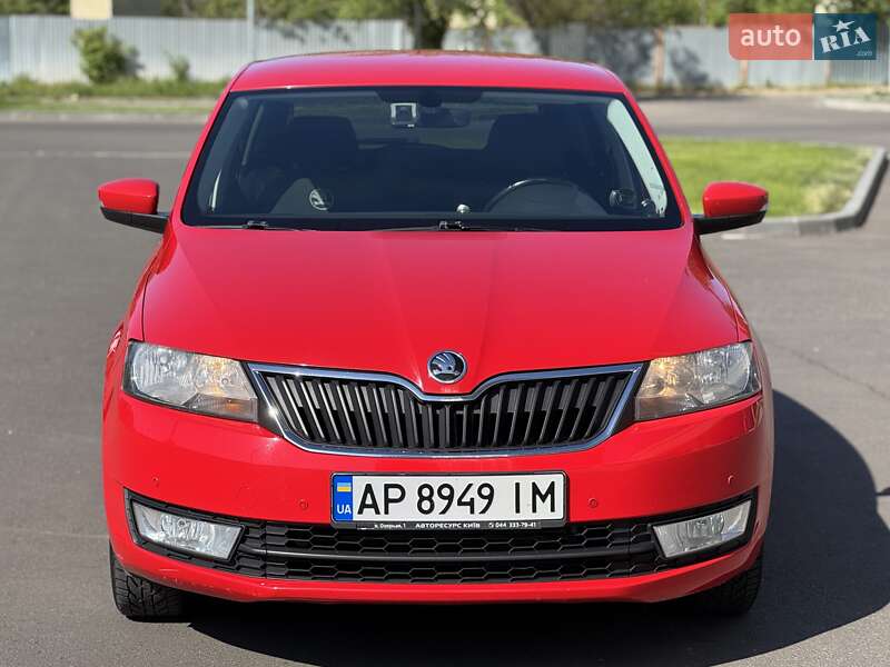 Хэтчбек Skoda Spaceback 2015 в Днепре