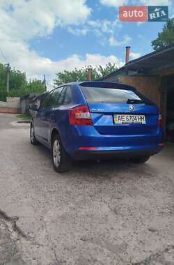 Хэтчбек Skoda Spaceback 2014 в 