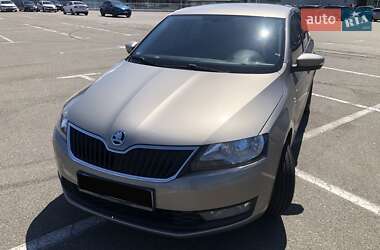 Хэтчбек Skoda Spaceback 2017 в 