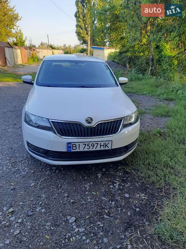 Хэтчбек Skoda Spaceback 2018 в 