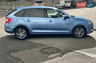 Хэтчбек Skoda Spaceback 2015 в 
