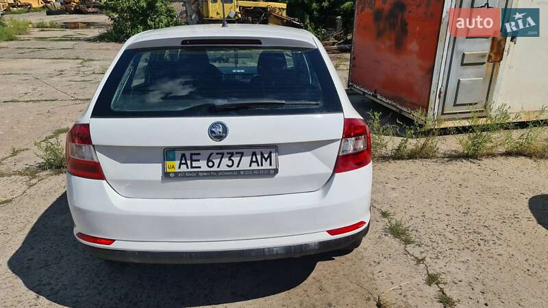 Хэтчбек Skoda Spaceback 2014 в Кривом Роге