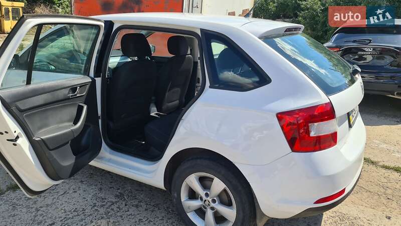 Хетчбек Skoda Spaceback 2014 в Кривому Розі фото 9 Хетчбек Skoda Spaceback 2014 в Кривому Розі