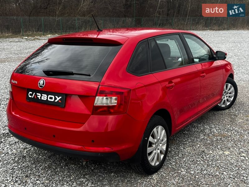 Хэтчбек Skoda Spaceback 2015 в Львове