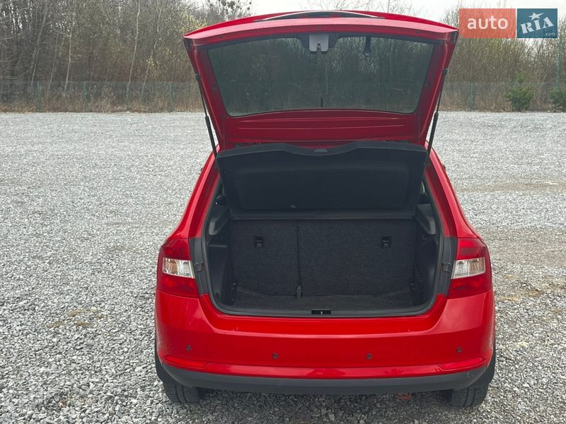 Хэтчбек Skoda Spaceback 2015 в Львове