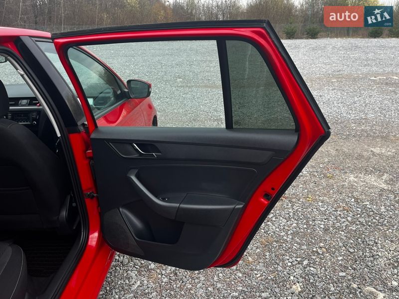 Хэтчбек Skoda Spaceback 2015 в Львове