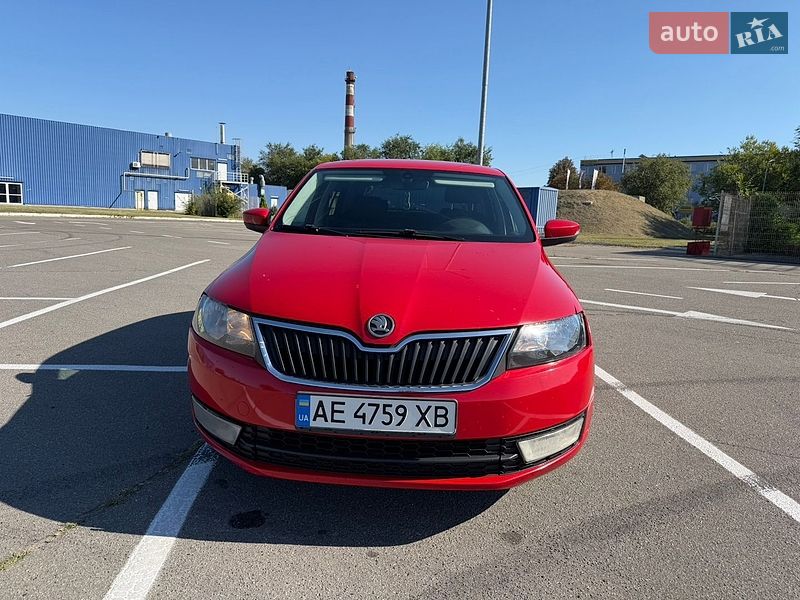 Хэтчбек Skoda Spaceback 2015 в Днепре