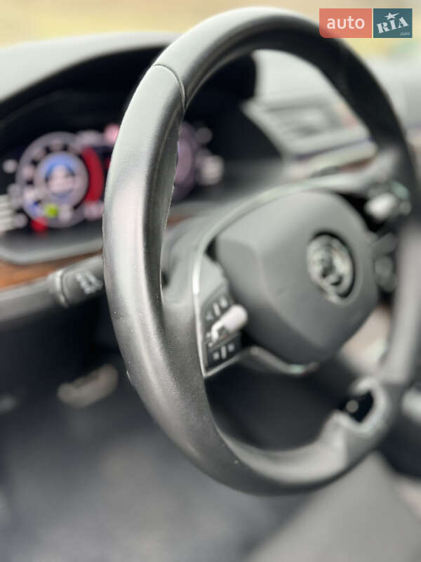 Универсал Skoda Superb Scout 2021 в Виннице