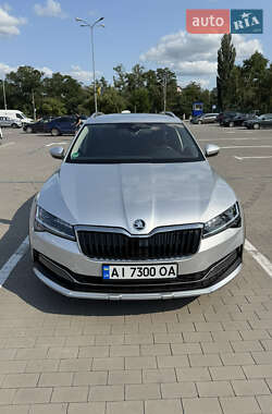 Универсал Skoda Superb Scout 2019 в 
