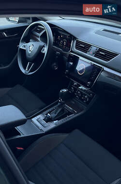 Универсал Skoda Superb Scout 2019 в 