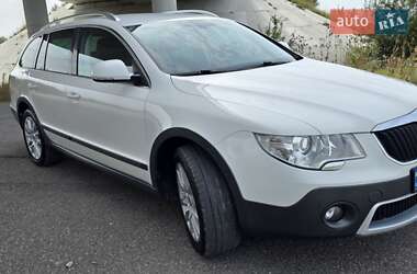 Универсал Skoda Superb Scout 2012 в 