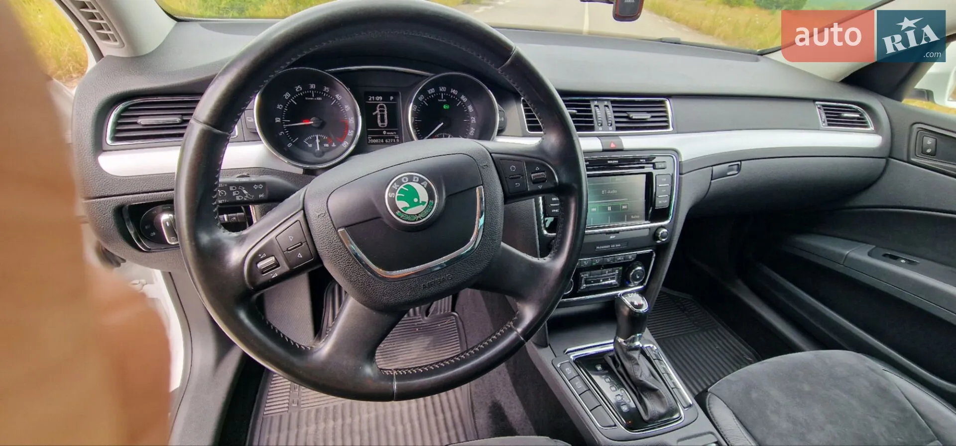 2012 Skoda Superb - мініатюра 8