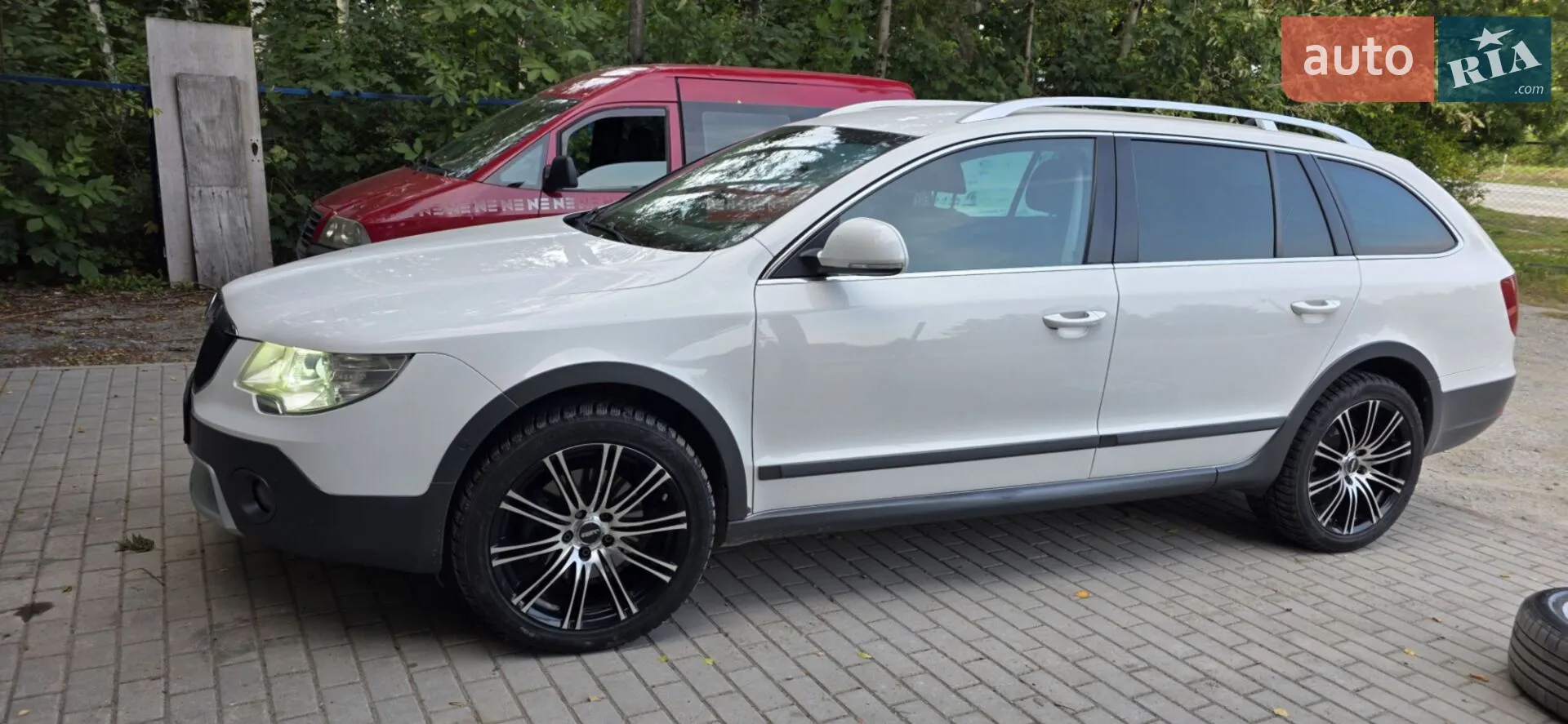 2012 Skoda Superb - мініатюра 12