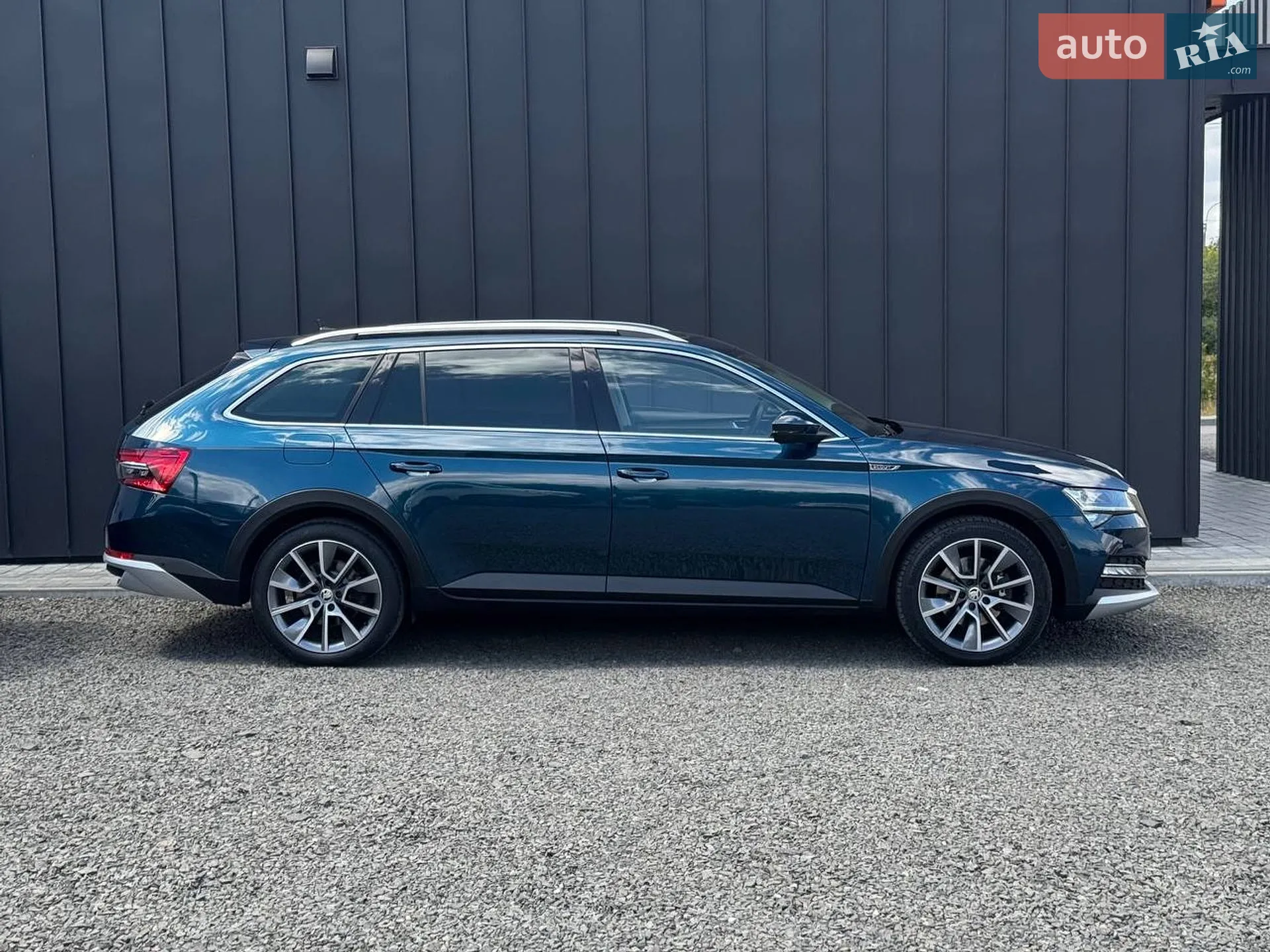 2020 Skoda Superb - мініатюра 8