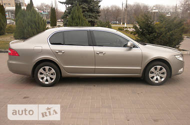 Седан Skoda Superb 2011 в Сумах