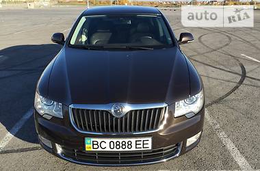 Седан Skoda Superb 2012 в Львові