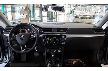 Седан Skoda Superb 2016 в 