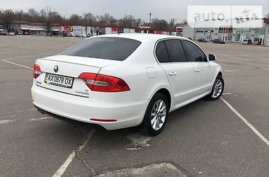 Седан Skoda Superb 2013 в Харькове