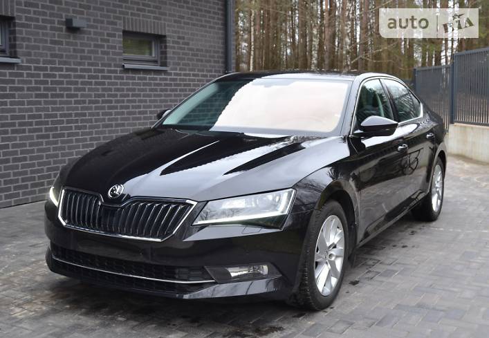 Седан Skoda Superb 2016 в Киеве