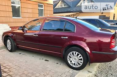 Седан Skoda Superb 2004 в Ивано-Франковске