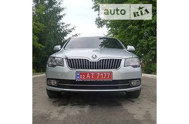 Седан Skoda Superb 2014 в Виннице