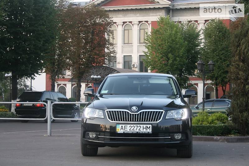 Лифтбек Skoda Superb 2013 в Каменском