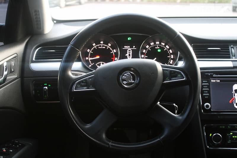 Лифтбек Skoda Superb 2013 в Каменском