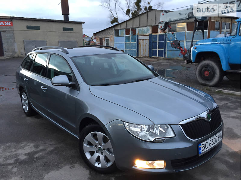 Универсал Skoda Superb 2011 в Бродах