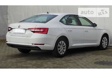 Седан Skoda Superb 2016 в Трускавце