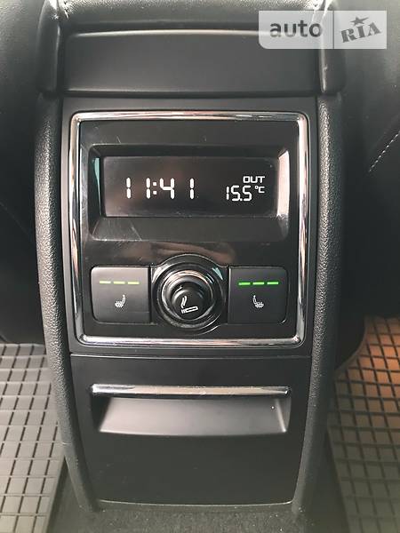 Седан Skoda Superb 2012 в Києві