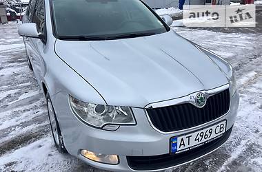 Седан Skoda Superb 2012 в Ивано-Франковске