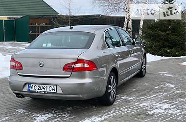 Седан Skoda Superb 2011 в Луцке