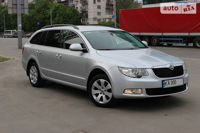 Skoda Superb 2012 года