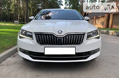 Седан Skoda Superb 2017 в Чернигове