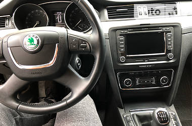 Универсал Skoda Superb 2013 в Ровно