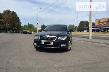 Седан Skoda Superb 2013 в Дніпрі