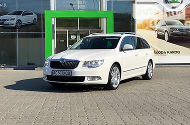 Универсал Skoda Superb 2011 в Луцке