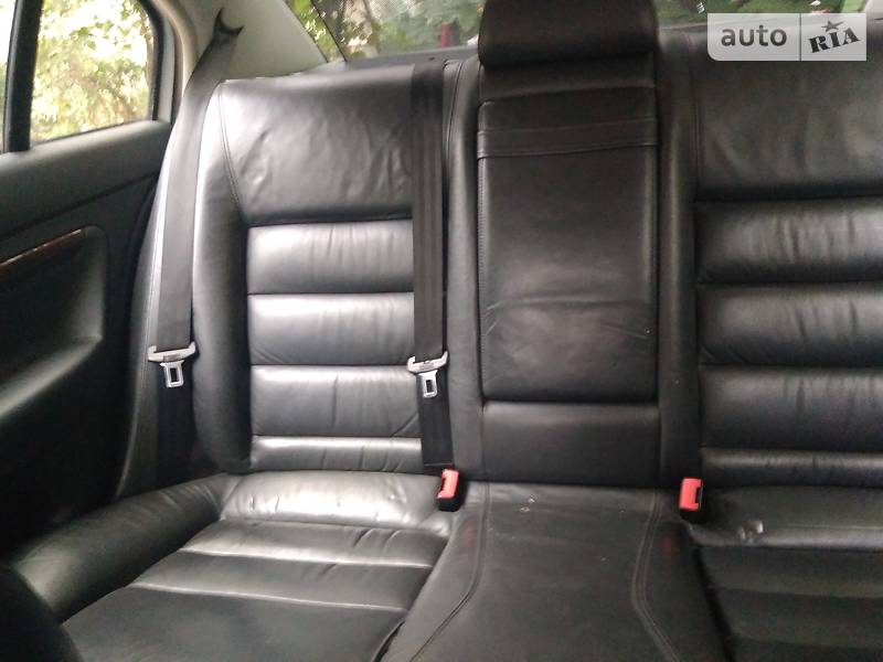 Седан Skoda Superb 2004 в Черновцах