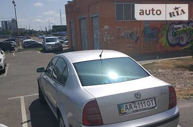 Седан Skoda Superb 2005 в 