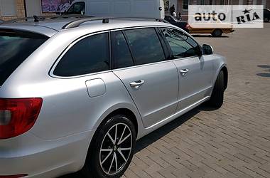 Універсал Skoda Superb 2012 в 