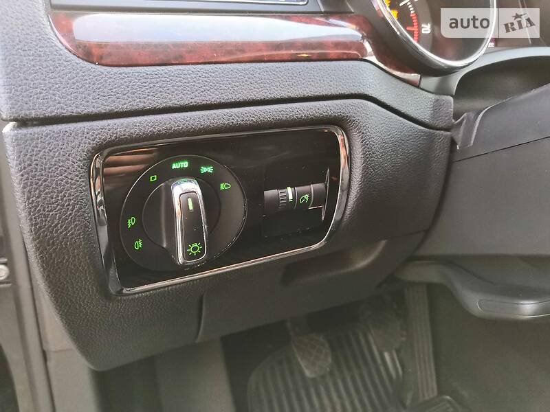 Седан Skoda Superb 2011 в Києві