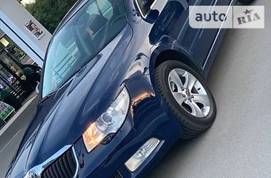 Седан Skoda Superb 2009 в 