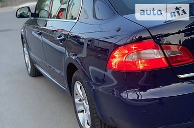 Седан Skoda Superb 2009 в 