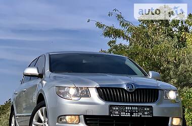 Седан Skoda Superb 2011 в Одессе