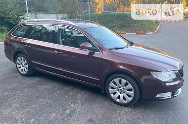 Универсал Skoda Superb 2011 в Львове