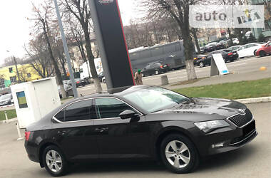 Лифтбек Skoda Superb 2018 в Киеве