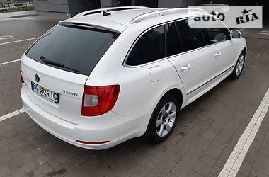 Универсал Skoda Superb 2011 в Львове