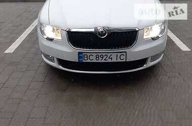 Универсал Skoda Superb 2011 в Львове