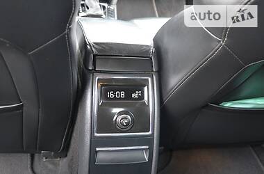 Седан Skoda Superb 2010 в 
